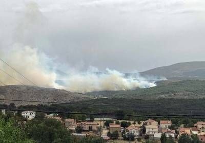 Declarado nivel 2 un incendio en Hoyocasero (Ávila)