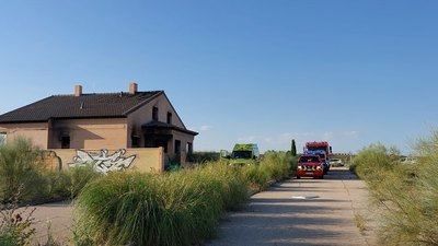 Herida grave una menor por inhalación de humo tras un incendio en una casa abandonada