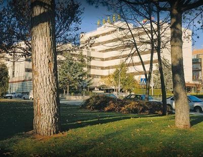 Un incendio obliga a evacuar un hotel en Cuenca