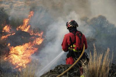 Logran controlar el devastador incendio de La Estrella