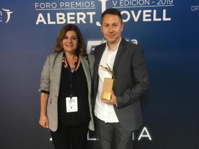 Premio Albert Jovell al mejor trabajo periodístico para el programa 'Héroes Anónimos' de Julián Cano y CMMedia