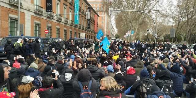 FOTOS | Policías y guardias civiles vuelven a pedir en Madrid "equiparación salarial"