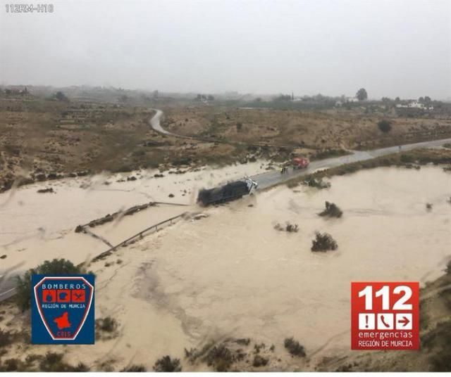 La DANA desborda el canal del trasvase Tajo-Segura en Murcia