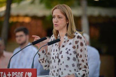 El PSOE apuesta por una Europa “respetuosa, abierta y social” frente a una derecha de "hombres de negro"