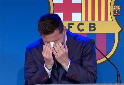 Las lágrimas de Messi en su despedida del Barcelona