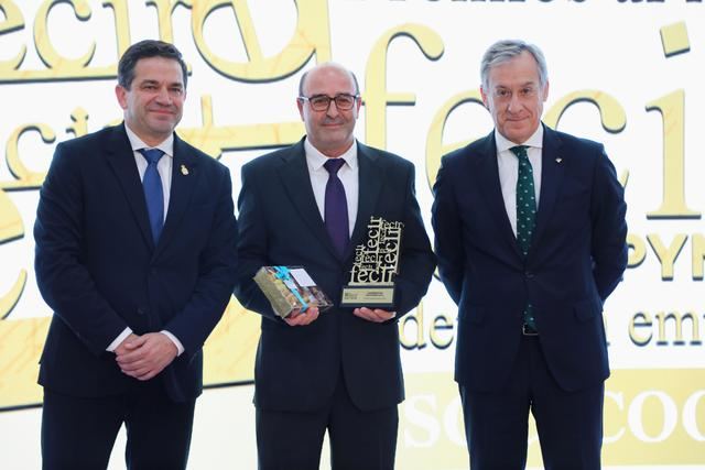 Eurocaja Rural colabora con la X Edición de los Premios al Mérito Empresarial de FECIR