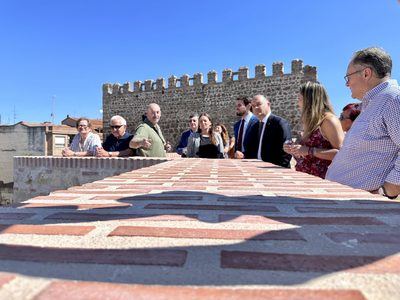 Visita la muralla del Charcón y sorpréndete con su historia