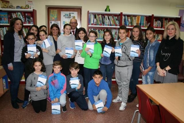 La consejera de Fomento en la visita al colegio ‘Federico García Lorca’