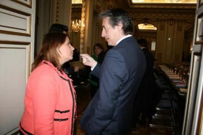 La Junta no entiende cómo el PP firma pactos y luego vota en contra de compromisos a favor del AVE o la plataforma