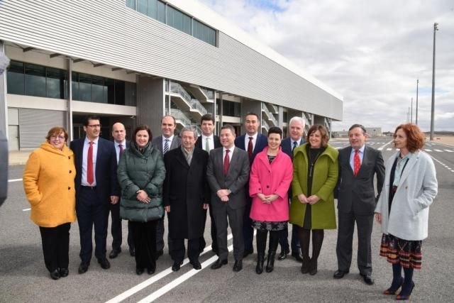 El aeropuerto de Ciudad Real firma un acuerdo para fabricar aviones