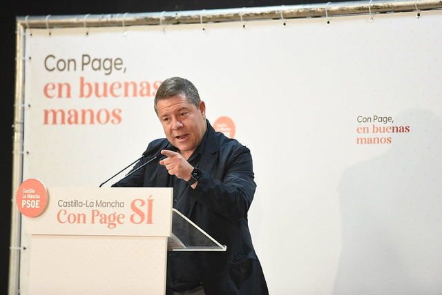 García-Page, satisfecho de que el Trasvase “empiece a verse en plano inclinado”