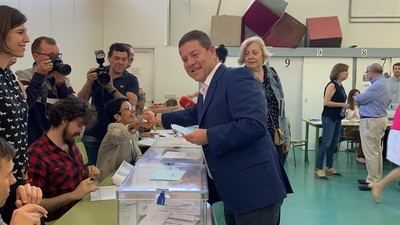 Page llama a un "voto masivo" para decidir "lo que importa" y para "consolidar el Estado democrático"