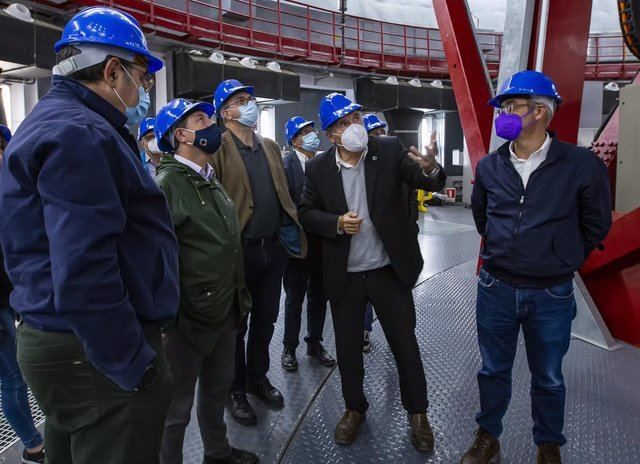 PROYECTO STARLIGHT | García-Page conoce el trabajo del Gran Telescopio Canarias