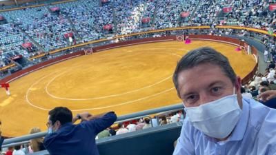 Page defiende y pone en valor los toros y la caza