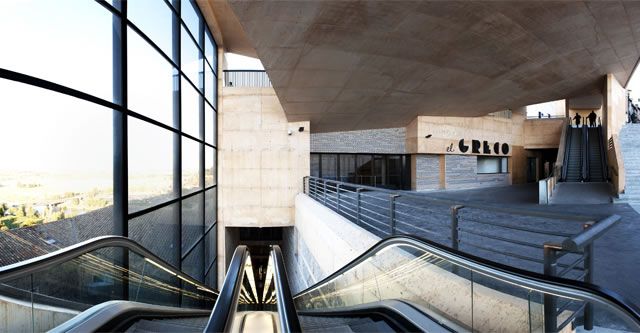 Heridos varios turistas tras caerse por las escaleras mecánicas del Palacio de Congresos de Toledo