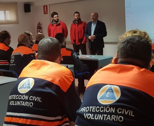 CLM forma a los voluntarios de Protección Civil en extinción de incendios en vegetación