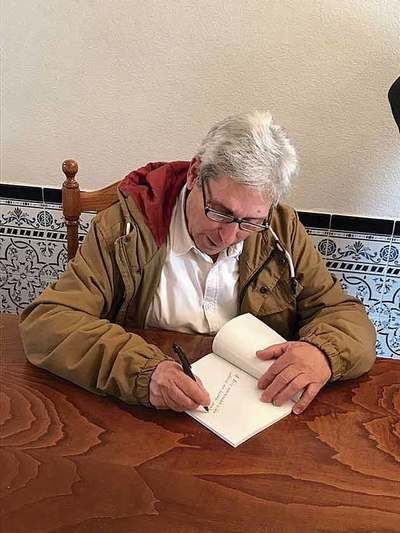 Todo Parrillas se volcó con José Sobrino en la presentación de su libro 'El Camino Real'