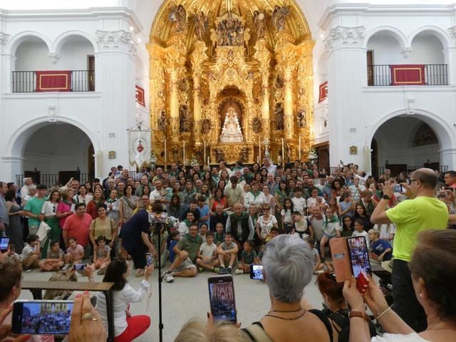 La parroquia ‘Corazón de Jesús’ de Talavera peregrina a la Virgen del Rocío