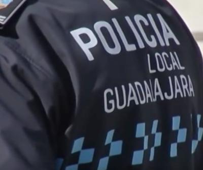 Detenido un hombre por agredir a su pareja, su hijo de seis años y a dos agentes en Guadalajara