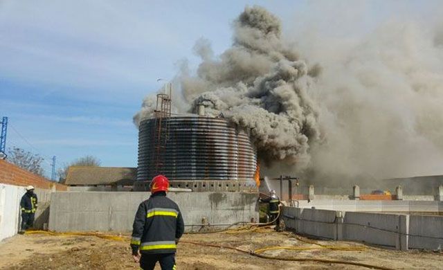 Sin heridos en el incendio en las instalaciones de un matadero en Toledo