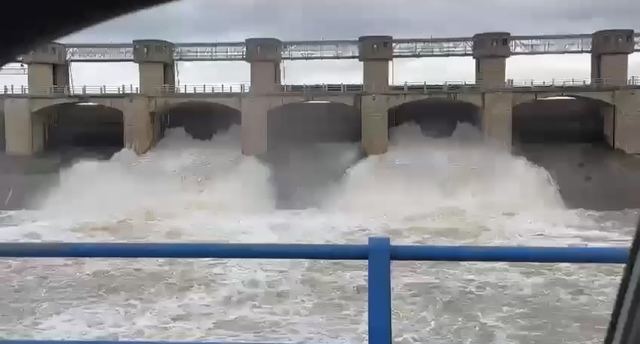 Alerta en el Tajo: 20 estaciones en aviso rojo y 18 presas desembalsando para evitar inundaciones