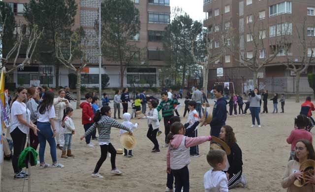 Gymkhana en el 'Rafael Morales' para fomentar el patrimonio talaverano