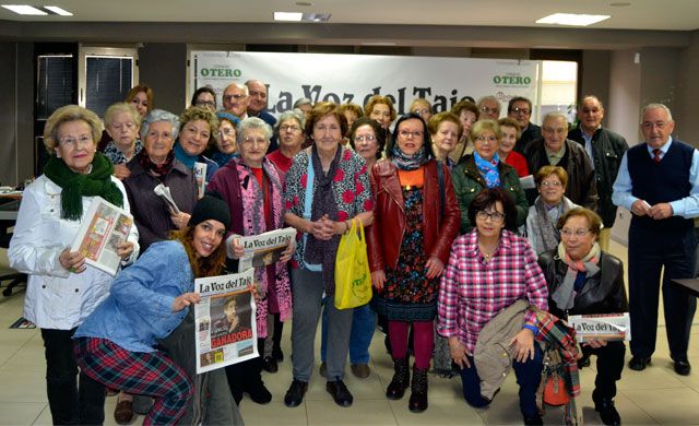 Una visita con 'alegría' del centro cívico La Solana a La Voz del Tajo