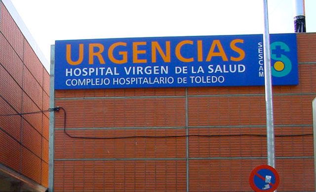 En estado crítico tras ser operado el médico agredido por un joven en Camarena