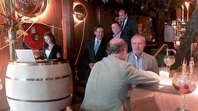 Un talaverano, testigo directo de la cita de Zapatero, Bono y García-Page en un restaurante de Madrid