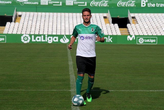 David Rodríguez en el acto de presentación de su nuevo equipo, el Racing de Santander / Foto: Racing de Santander