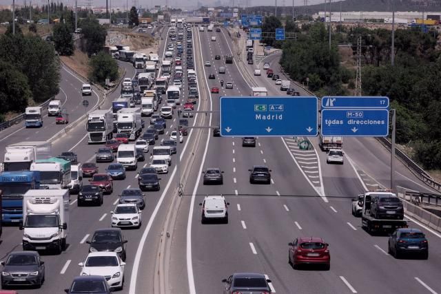 Dificultades en las autovías por la operación salida