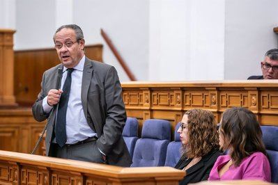 Ruiz Molina afea a Vox su "negacionismo" del cambio climático 