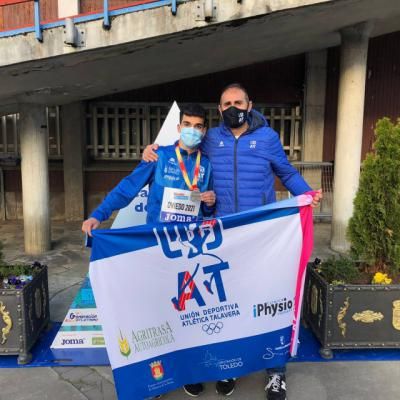 ATLETISMO | Samuel Serrano consigue la medalla de plata en Oviedo