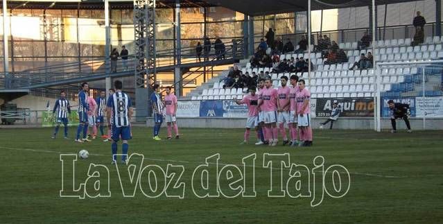 Un trabado CF Talavera no pasa del empate ante el CD Manchego (Vídeo)