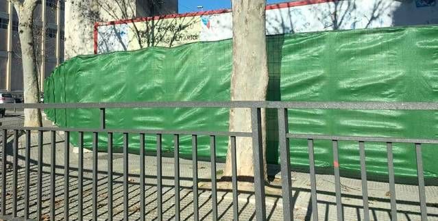 Comienzan las obras de la gasolinera junto al colegio 'Pablo Iglesias'