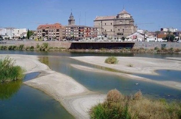 El río Tajo a su paso por Talavera / SOS Talavera / Archivo