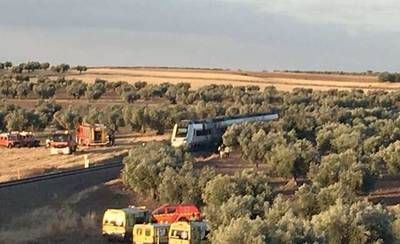 Adif restablece el tráfico entre Talavera y Torrijos tras la colisión entre el tren y el tractor