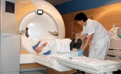 La nueva resonancia magnética del Hospital reduce las derivaciones