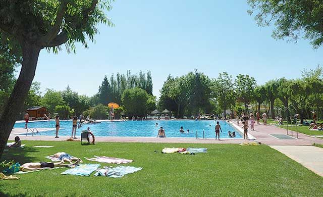 PSOE : 'Ola de calor y las piscinas públicas de Talavera sin abrir'