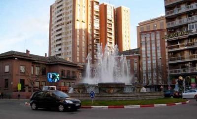 Adiós a la rotonda de la Plaza de España y su emblemática fuente