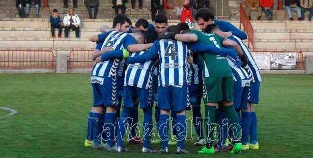 El C.F. Talavera no pasa del empate en el derbi contra el C.D. Madridejos (1-1)