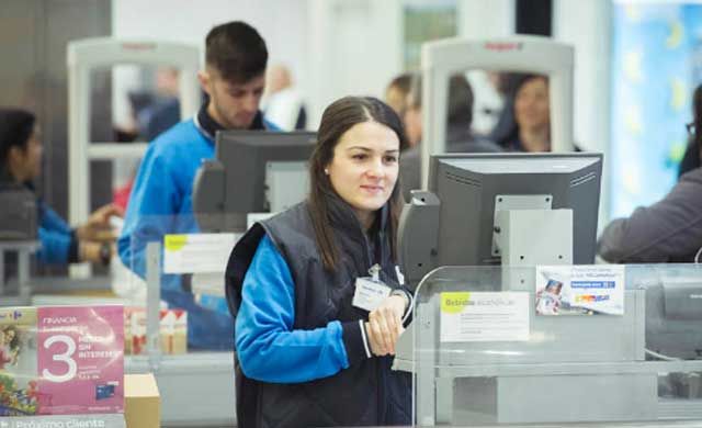 Carrefour creará más de 5.300 puestos de trabajo en España