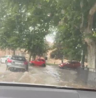 Un intenso temporal de agua sorprende a Talavera de la Reina