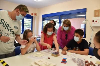 Talavera inculca la pasión por la cerámica los escolares