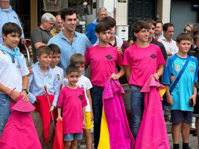 Tomás Rufo, profesor de lujo para los niños en Santander