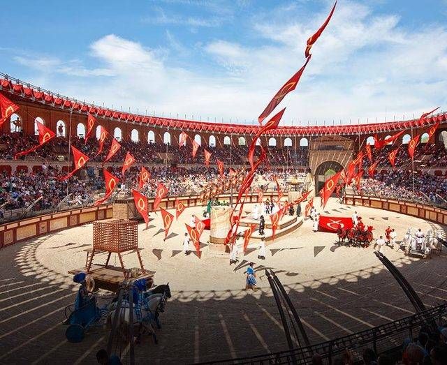 El parque temático Puy du Fou promocionará la artesanía de Castilla-La Mancha