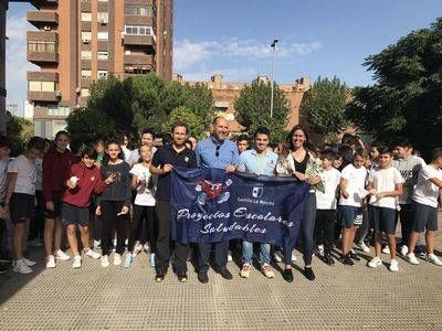 Paco Cubelos cierra la Semana Europea del Deporte en el colegio Cristóbal Colón de Talavera