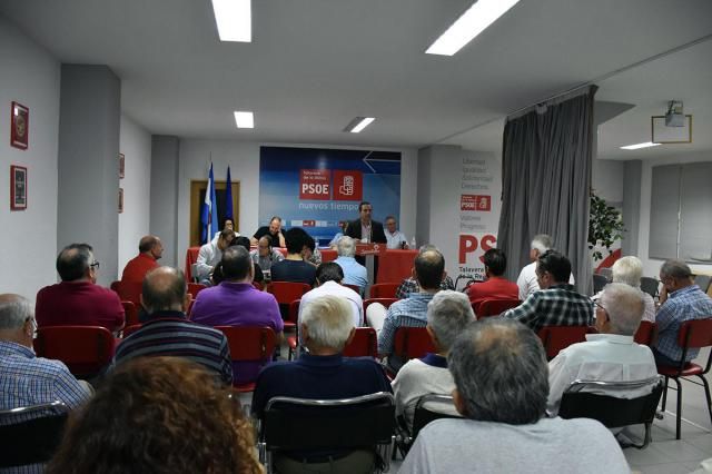 Un momento de la asmblea local del PSOE de Talavera de la Reina