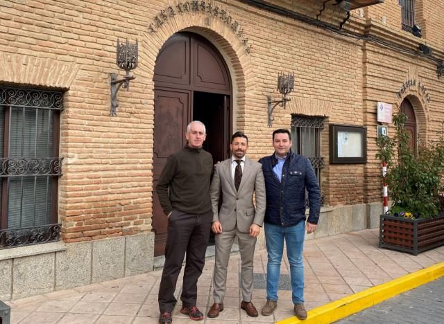 Visita a los Navalmorales del delegado provincial de Fomento.