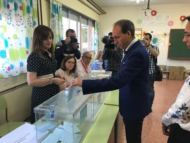 Arias (Vox), el candidato a presidir CLM más madrugador, confía en dar voz a sus vecinos desde el Parlamento